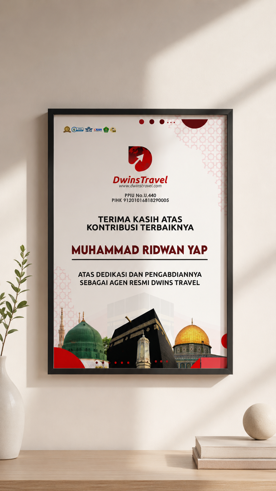 Penghargaan Dwins Travel